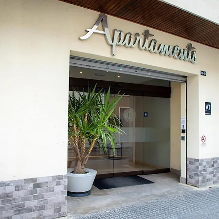 Comfort Apartahotel 4*